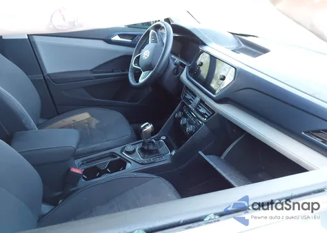 2024 Volkswagen Taos 1.5T Se z USA, uszkodzony, nr VIN 3VVUX7B26RM096474